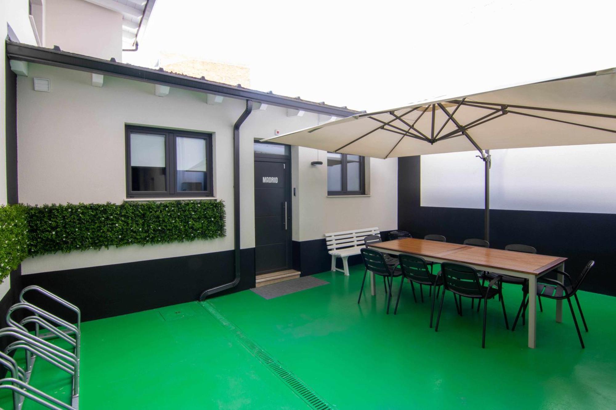 Suite Estocolmo เลออน ภายนอก รูปภาพ